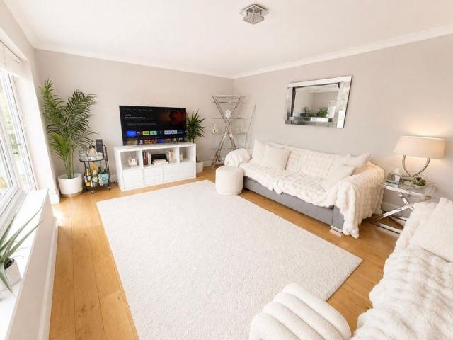 Apartment for rent in Loughton, Epping Forest