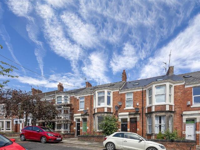 Flat for rent in Sandyford, Isle Of Man