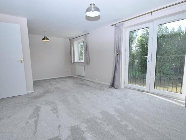 Apartment for rent in Crew's Hole, Bristol