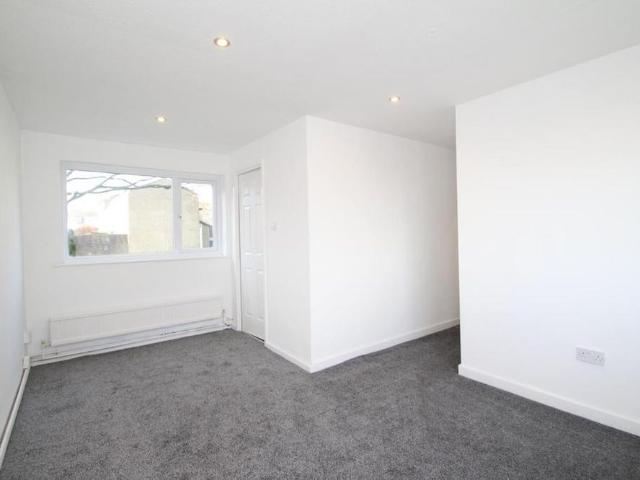 Apartment for rent in Cookridge, West Yorkshire