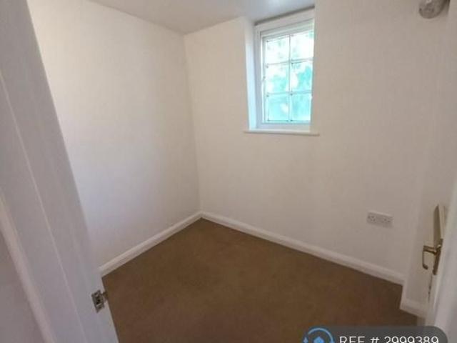 Apartment for rent in St James, Sandown Park