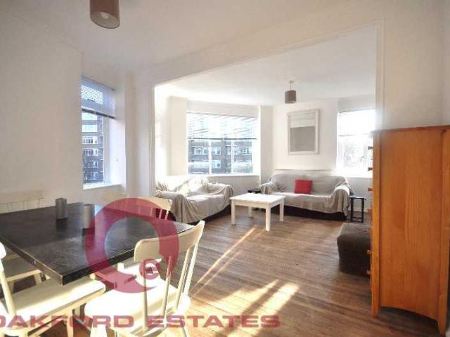 Flat for rent in St. John's Wood, Greater London