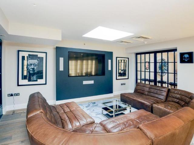 Apartment for rent in London Borough of Croydon, Greater London