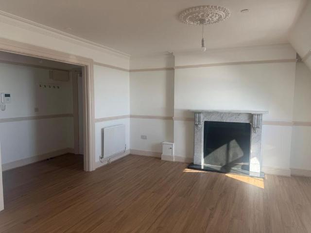 Apartment for rent in Foord, Folkestone and Hythe