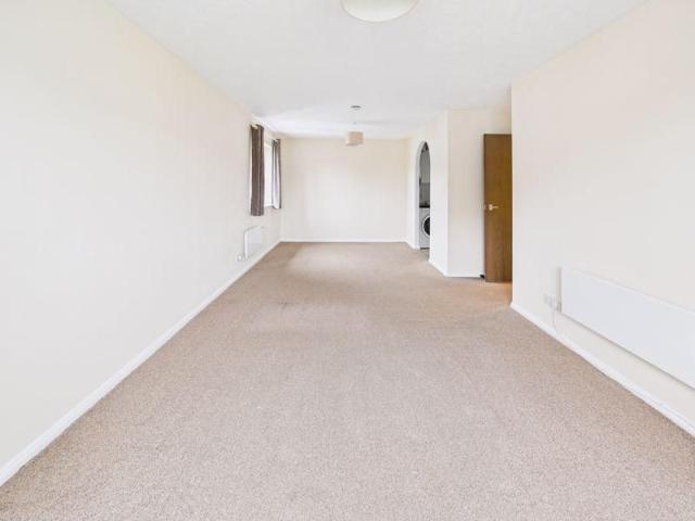 Apartment for rent in Red Hill, Surrey
