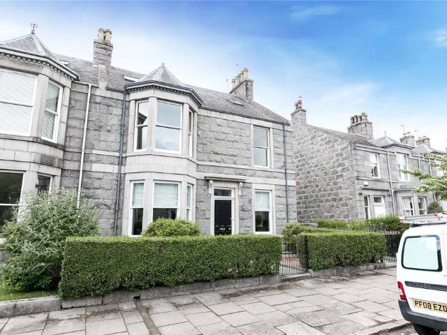 Flat for rent in Ashley, Ballindoch