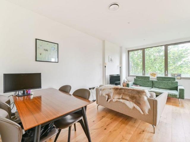 Apartment for rent in Camberwell, Greater London