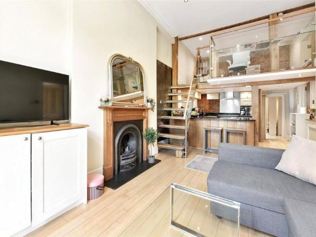 Apartment for rent in Victoria, Greater London