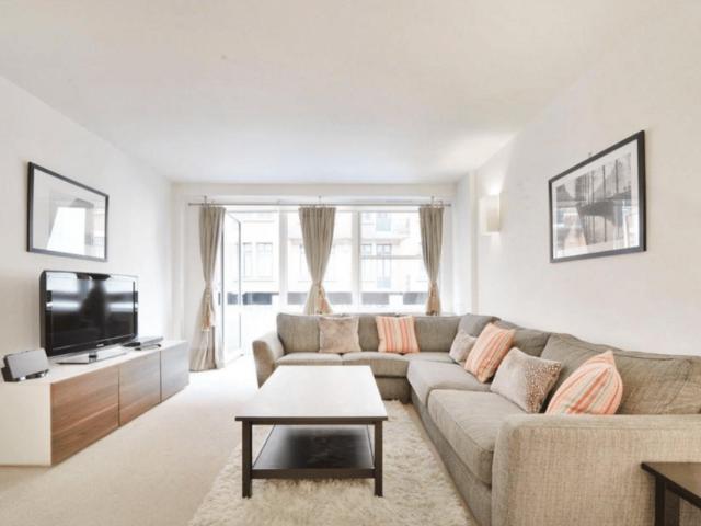 Flat for rent in East Marylebone, Cat Hill