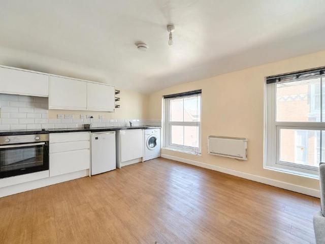 Flat for rent in Repton Manor, Bridgefield