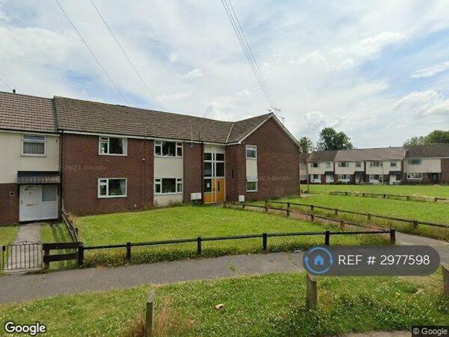 Flat for rent in Rossmore, Cheshire