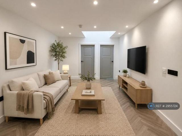 Apartment for rent in London Borough of Croydon, Norbury