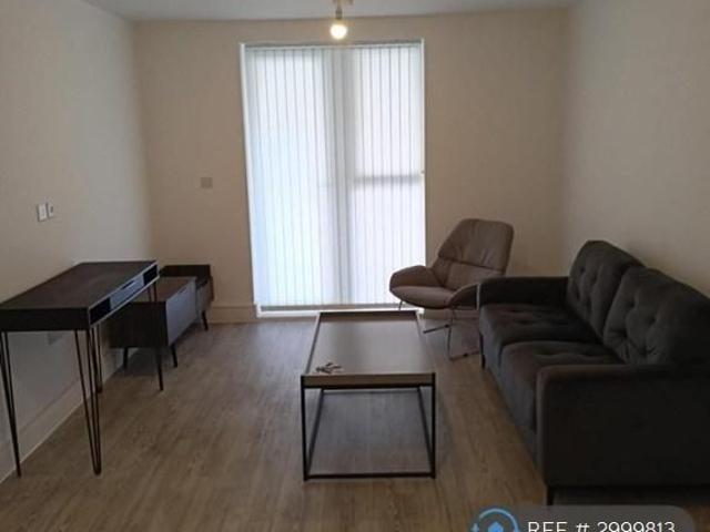 Apartment for rent in Daws Hill, Cressex