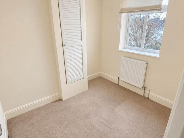 Apartment for rent in Aldrington