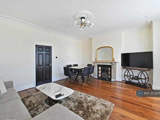 Apartment for rent in London Borough of Enfield, Greater London
