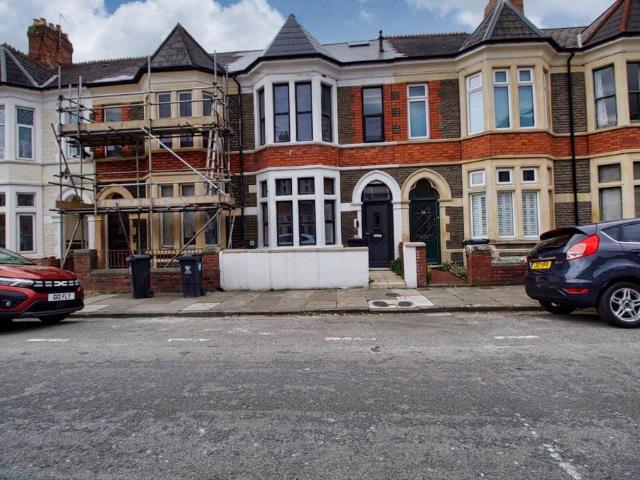 Flat for rent in Falcon Lodge, Wales