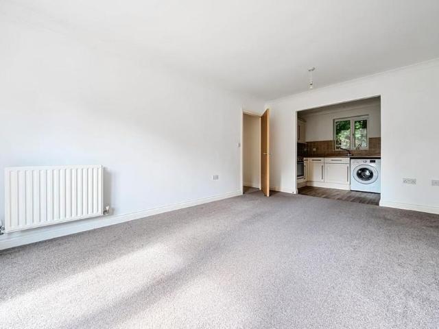 Apartment for rent in The Close, Hampshire
