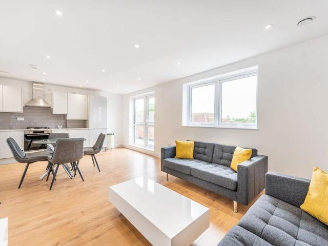 Apartment for rent in Sudbury, Greater London