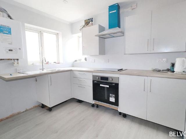 Apartment for rent in Pont-y-Clun, Brynsadler