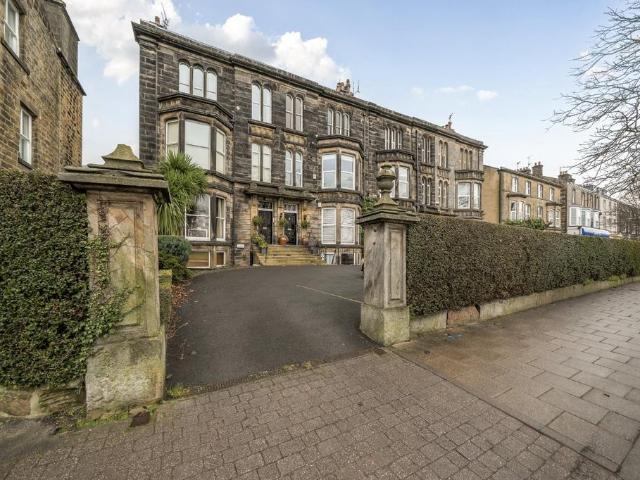 Flat for rent in Low Harrogate, Harrogate
