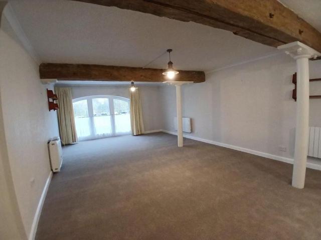Apartment for rent in Sandwich, Ash