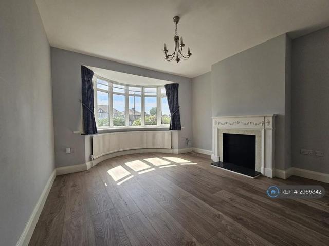 Apartment for rent in Carterhatch, Greater London
