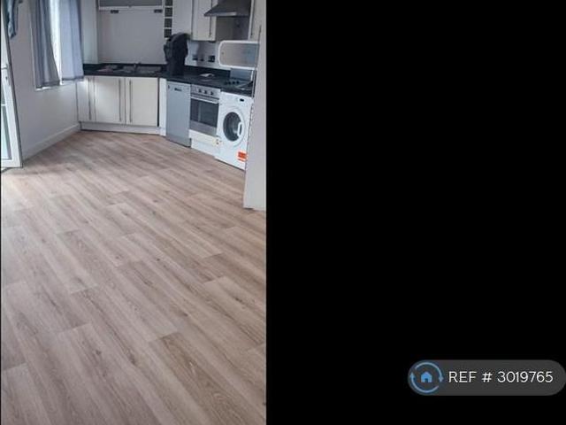 Apartment for rent in Wexham, George Green