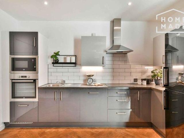 Apartment for rent in City Centre, Georgia