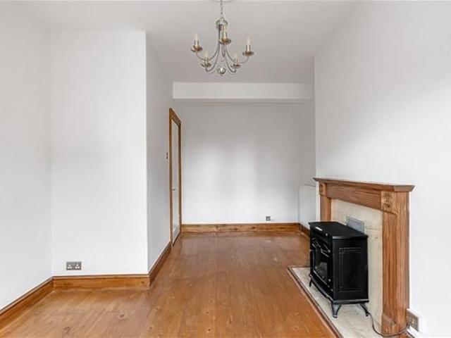 Apartment for rent in Hatching Green, Five Acres