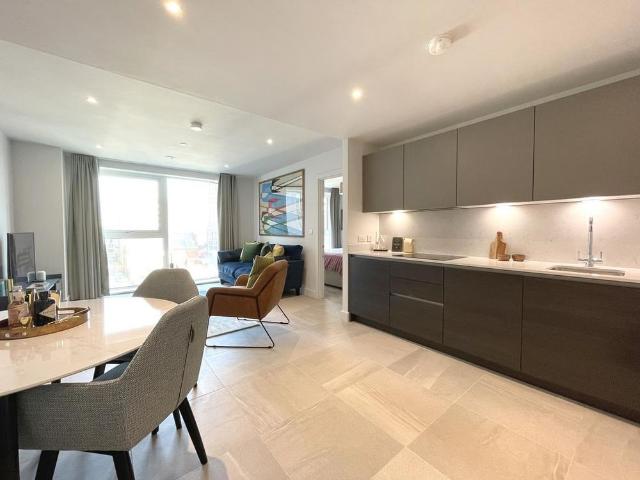 Apartment for rent in Burnedge, Greater Manchester