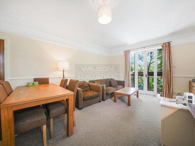 Apartment for rent in Harrow on the Hill, Greater London