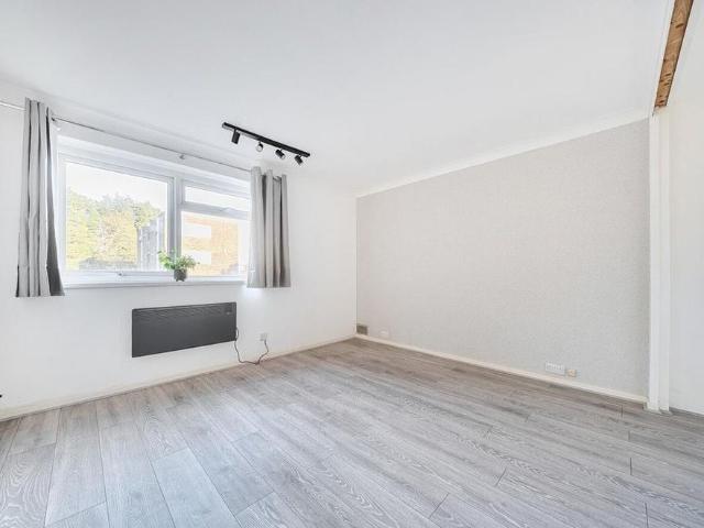 Apartment for rent in Weston Common, Southampton