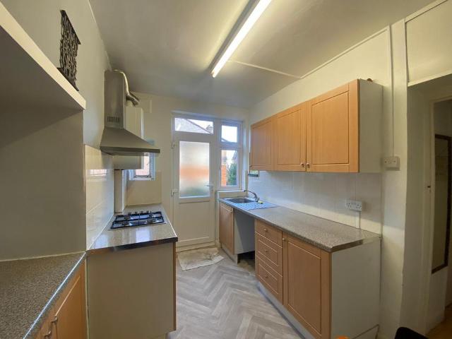Flat for rent in Brunswick Park, Greater London