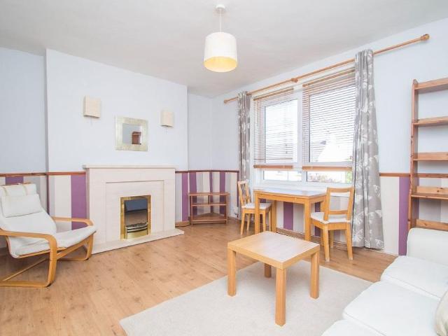 Apartment for rent in Moat, Slateford