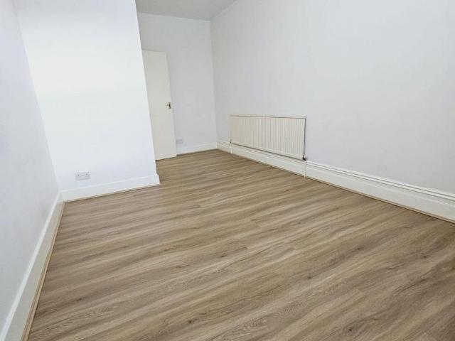Apartment for rent in Cat Hill, Isle Of Man