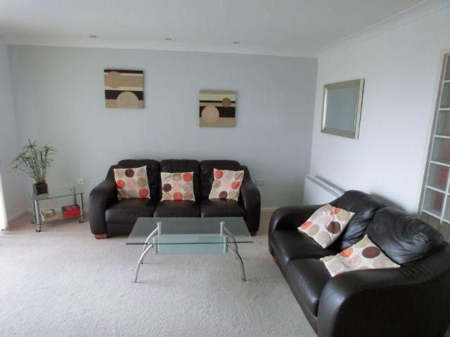Apartment for rent in Seaside, Llanelli
