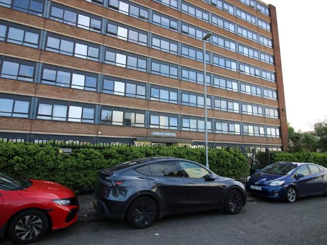 Flat for rent in Old Trafford, Trafford Park
