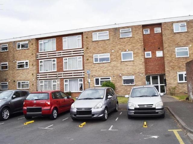 Flat for rent in Greater London
