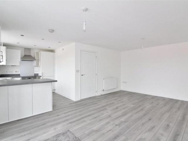 Apartment for rent in Castle Hill, Monks Orchard