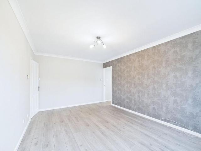 Apartment for rent in Knightswood Park, Glasgow