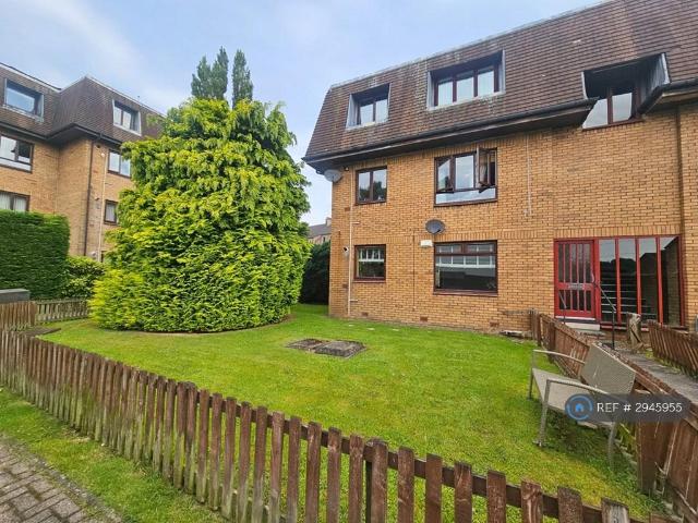 Flat for rent in Glenburn, Scotland