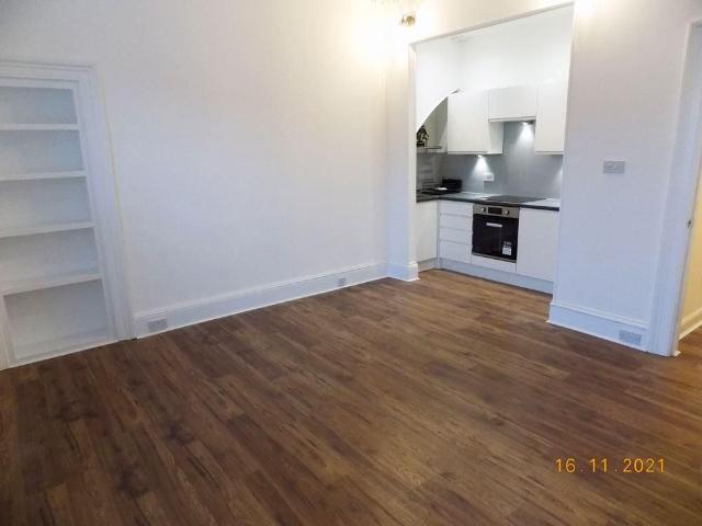 Apartment for rent in Cardwell Bay, Gourock
