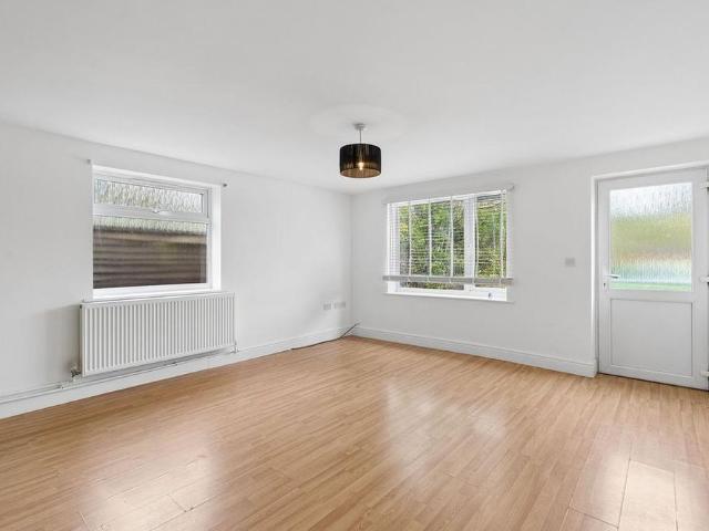 Apartment for rent in South Tankerton, The Bridge