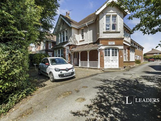 Flat for rent in Worthing, West Sussex