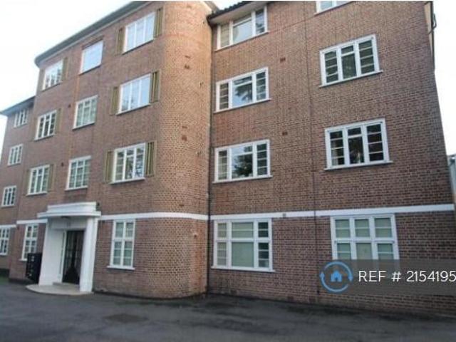 Flat for rent in Southfields, Greater London