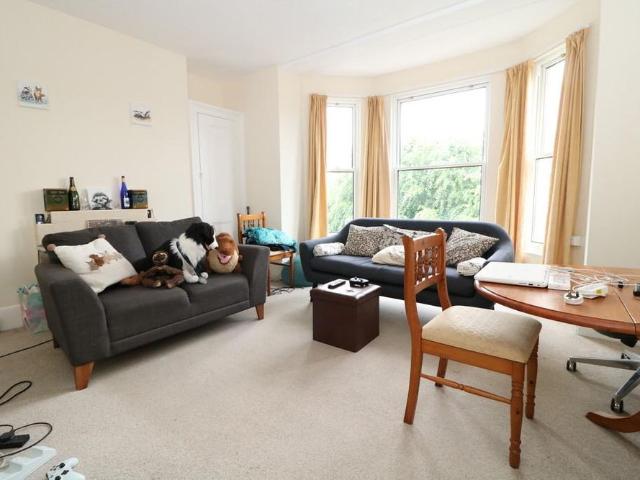 Apartment for rent in Rose Hill, Pachesham Park