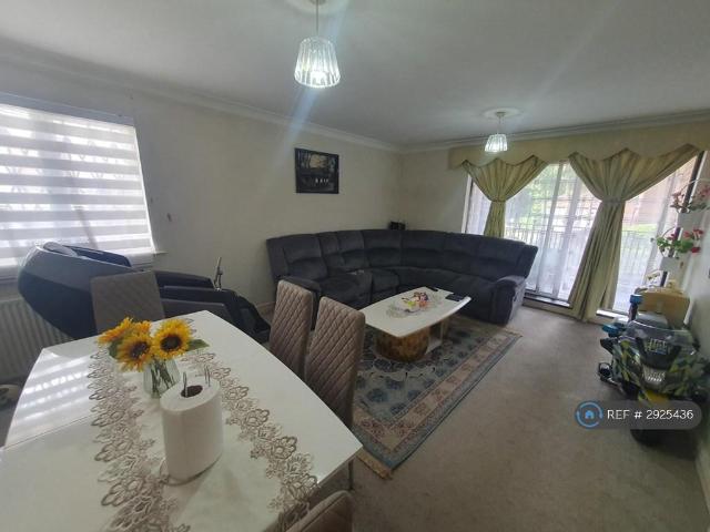 Flat for rent in Hendon, Greater London