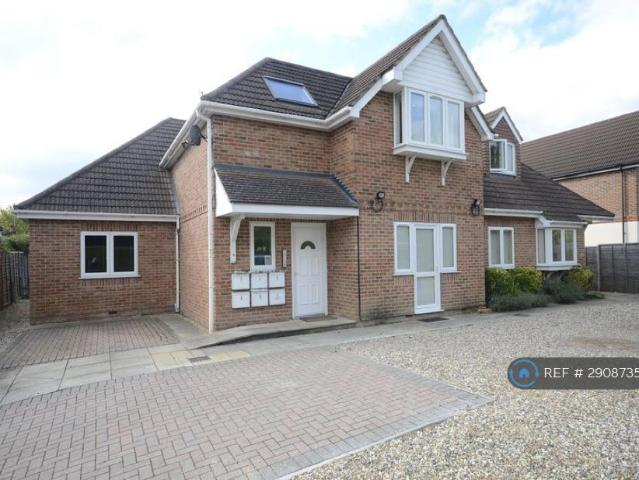 Flat for rent in Earley