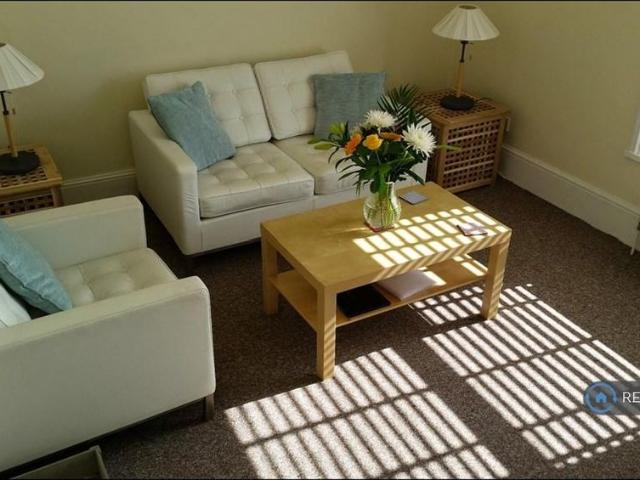 Apartment for rent in Binstead, Ryde
