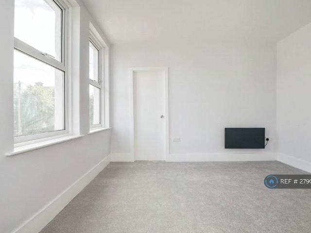 Flat for rent in Itchen, City Of Southampton